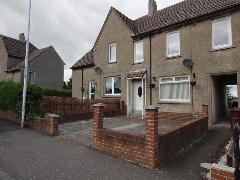 Swan Street, Kirkmuirhill, South Lanarkshire, ML11 3 bed terraced house £525 pcm (£121 pw)
