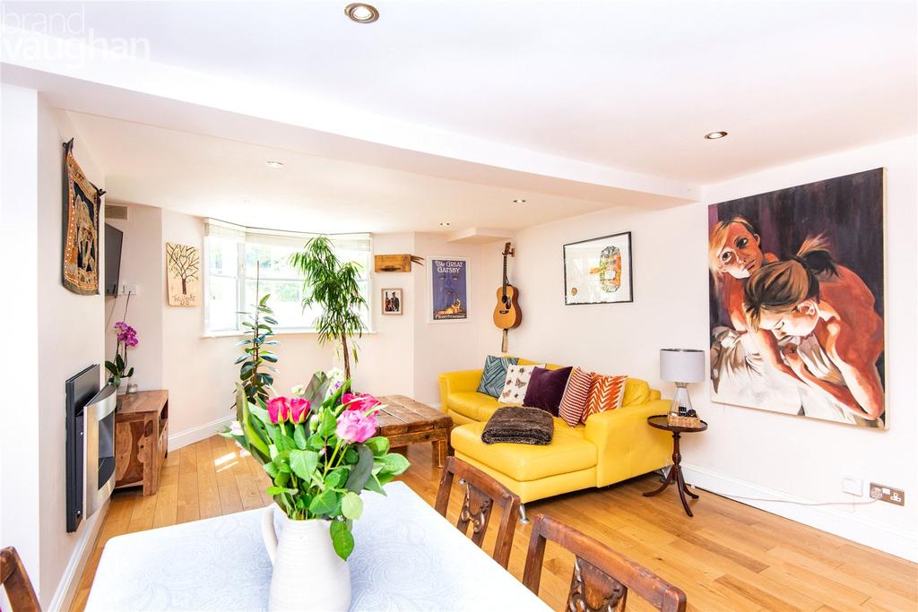 Clifton Terrace, Brighton, BN1 2 bed apartment £575,000