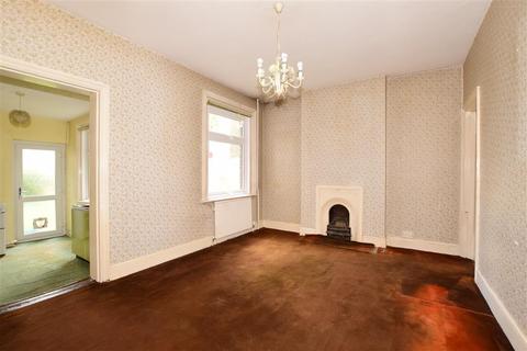 21 Poplar Road, Leatherhead, KT22 8SF