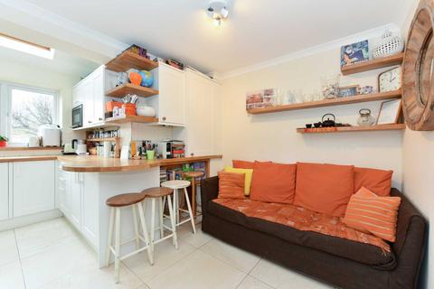 6 Limewood Close, London, W13 8HL