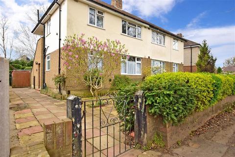 39 Kingsley Grove, Reigate, RH2 8DU