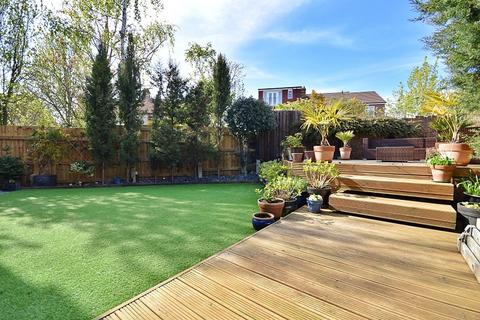 2a Nightingale Avenue, London, E4 9RG