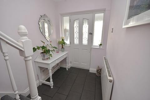 2a Nightingale Avenue, London, E4 9RG