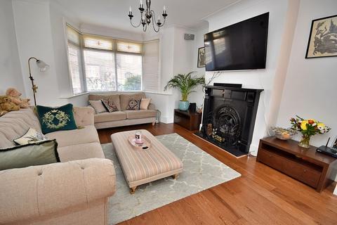2a Nightingale Avenue, London, E4 9RG