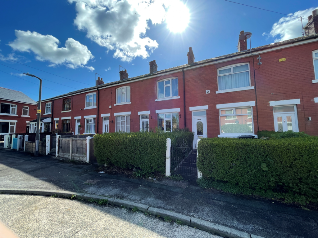 Coronation Cres, Preston, PR1 2 bed terraced house £650 pcm (£150 pw)