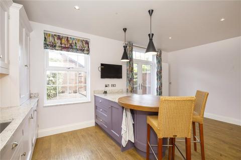 4 bedroom terraced house to rent, Grosvenor Park, York, YO30