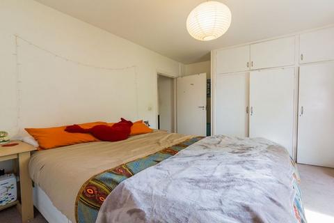2 bedroom flat to rent, N19