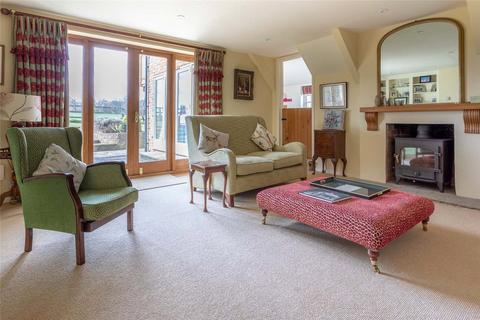 5 bedroom detached house to rent, The Green, Brightwalton, Newbury, RG20