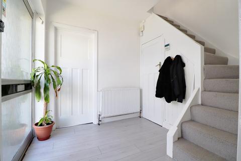 37 Sandringham Road, Bromley, BR1 5AR