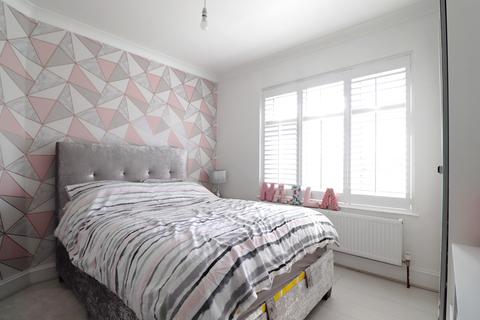 37 Sandringham Road, Bromley, BR1 5AR