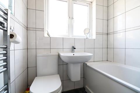 37 Sandringham Road, Bromley, BR1 5AR