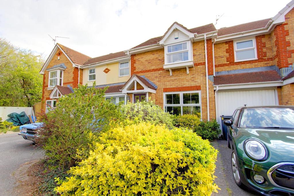 Gateside Close, Pontprennau, Cardiff 3 bed terraced house £249,950