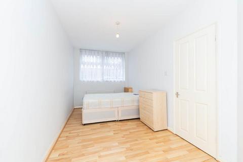 1 bedroom flat to rent, N16