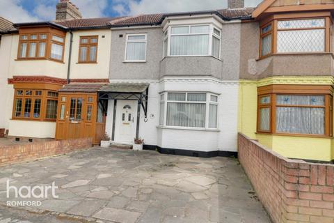 87 Dagenham Road, Romford, RM7 0DH