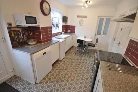 71 Newfields Avenue, Moorends, Doncaster, DN8 4SA