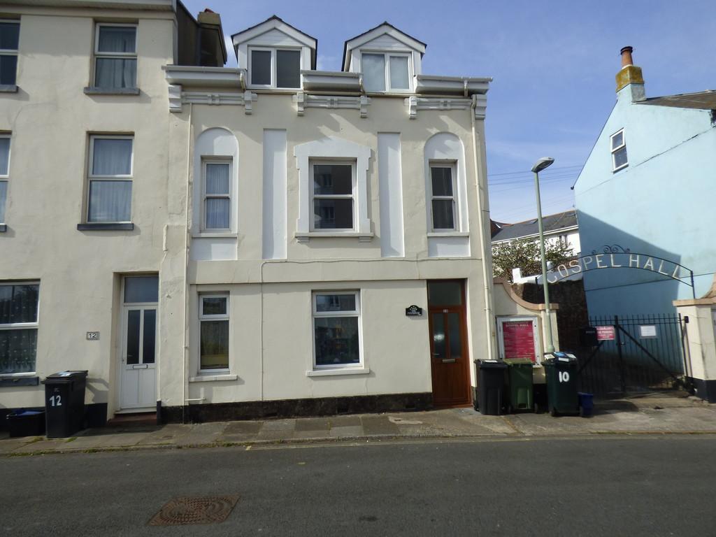 Bitton Park Road, Teignmouth 1 bed flat £550 pcm (£127 pw)