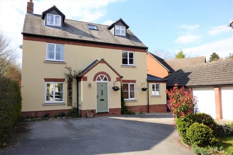 5 Alexandra Drive, Yoxall, Burton-on-trent, DE13 8PL