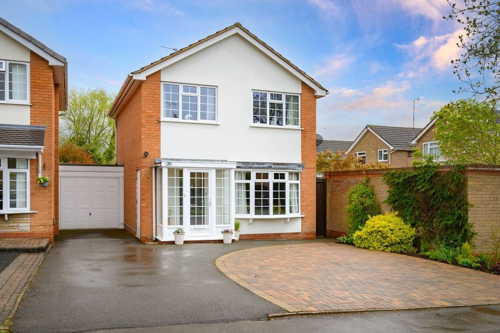 Copt Heath Drive, Knowle 3 bed link detached house £450,000