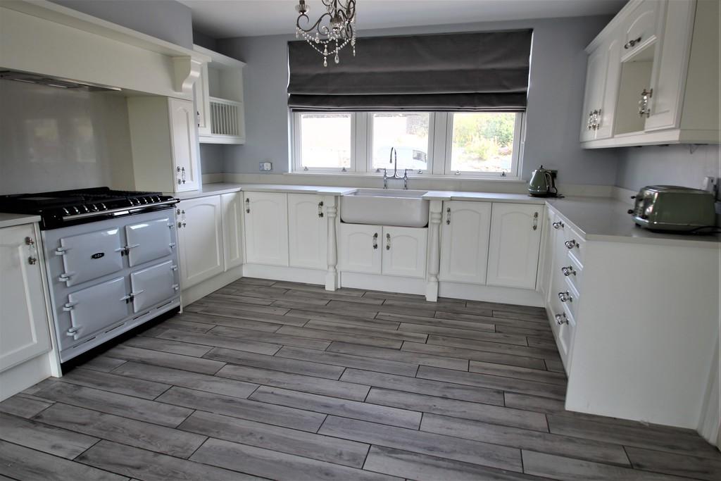 Monk House, Newton Road, DaltoninFurness. LA13 0NT 3 bed detached