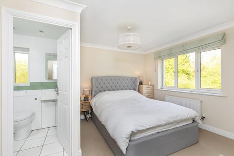 18 Monarch Way, Winchester, SO22 5QU