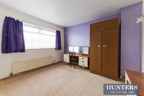86 Caverleigh Way, Worcester Park, KT4 8DQ