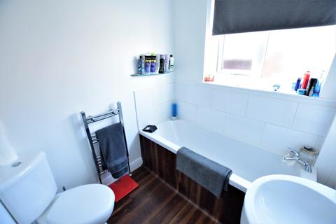 7 Fieldside, Scarborough, YO12 6BD