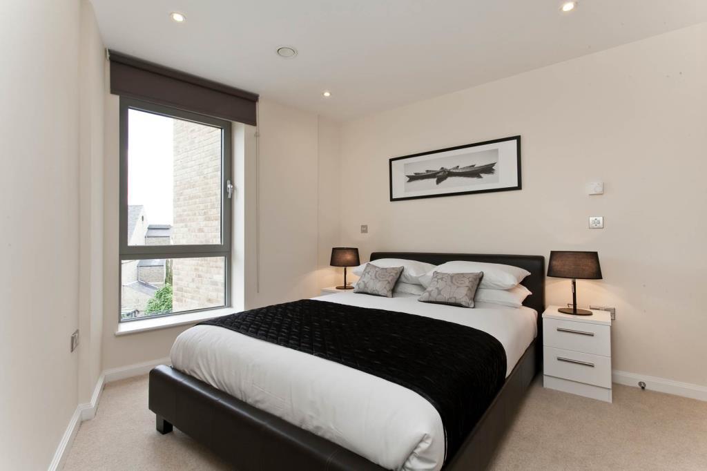 Dungannon House 715 Vanston Place Fulham SW6 2 bed apartment £2,058 pcm (£475 pw)