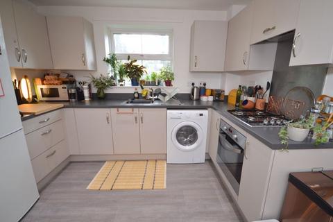 Flat 9 Sycamore Court Brickwork Avenue, Liphook, GU30 7US