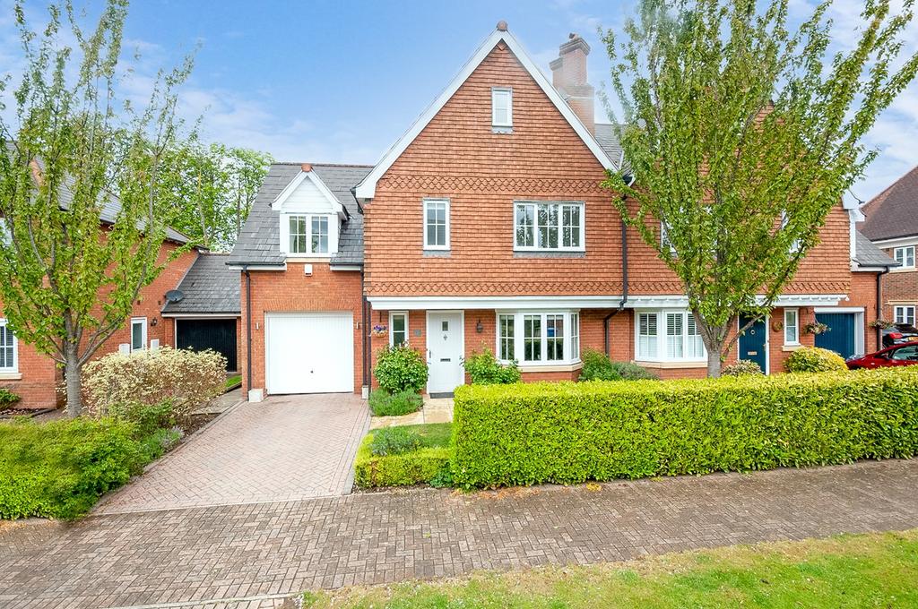 Fleming Drive, Winwick, WARRINGTON, WA2 4 bed semidetached house £