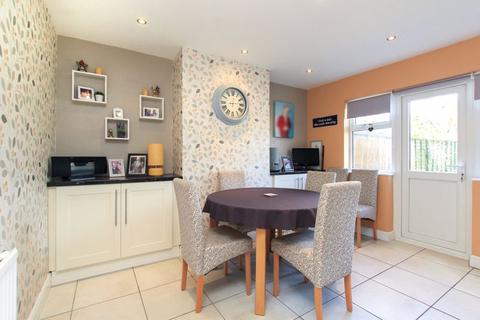 105 Deaconsfield Road, Hemel Hempstead, HP3 9JA