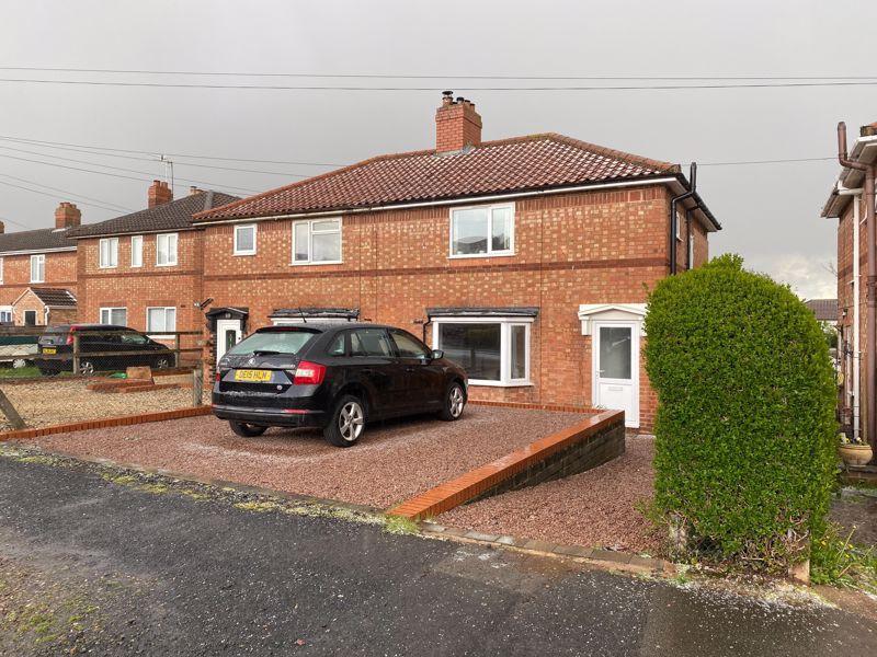 King George Close Bromsgrove 3 Bed Semi Detached House £950 Pcm £