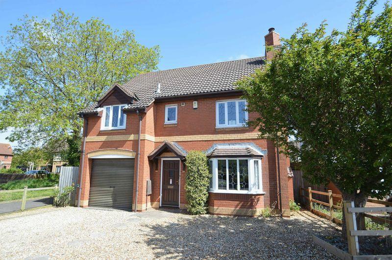 Hawthorn Crescent, Yatton 4 bed detached house £1,395 pcm (£322 pw)