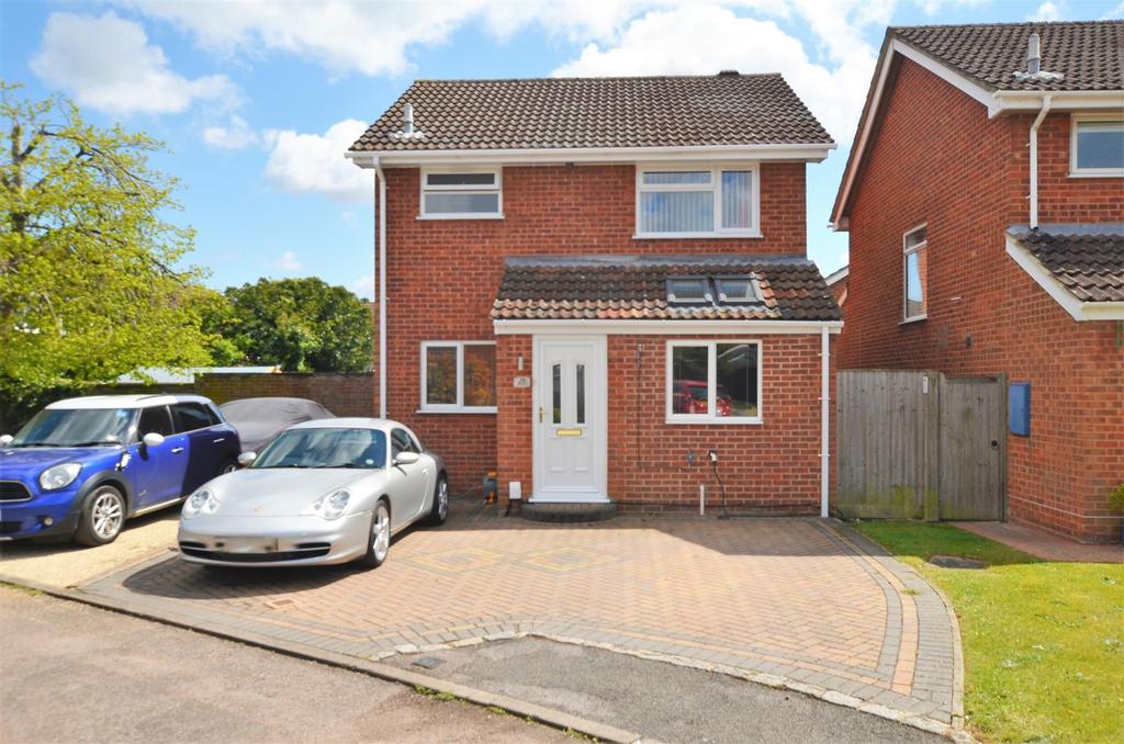 Fairford Way, Bicester 3 bed detached house £365,000