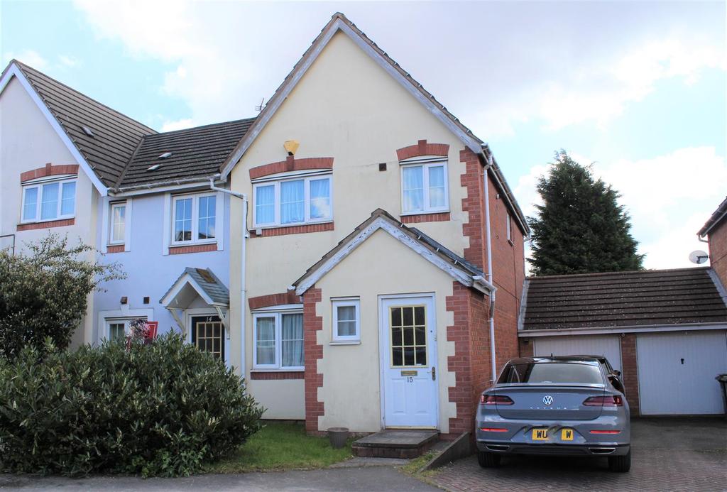 Eden Court, Nuneaton 3 bed end of terrace house £180,000