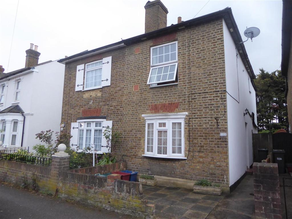 Grove Road, Hounslow 2 bed semidetached house £390,000