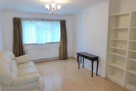 37 Cambria Close, Hounslow, TW3 3RR