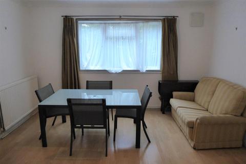 37 Cambria Close, Hounslow, TW3 3RR