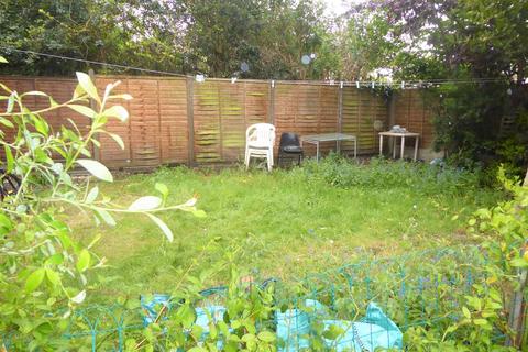 37 Cambria Close, Hounslow, TW3 3RR