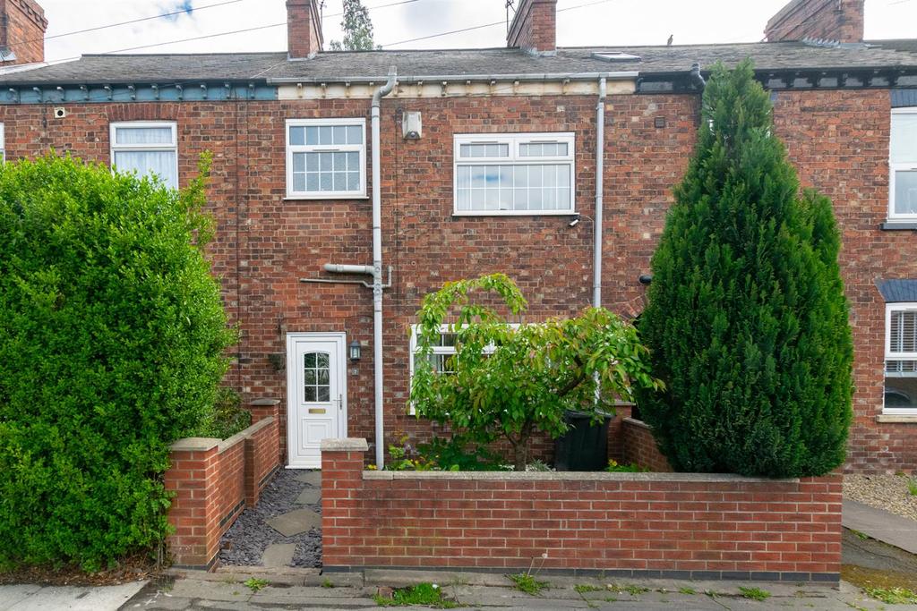 Doncaster Road, Selby 2 bed terraced house £600 pcm (£138 pw)