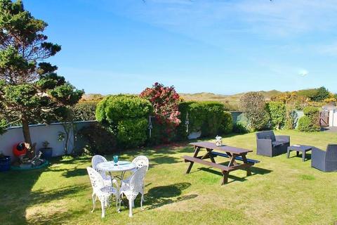 Anneddle Beach Road, Harlech, LL46 2UG