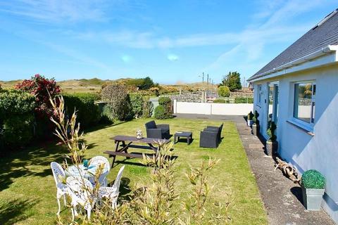 Anneddle Beach Road, Harlech, LL46 2UG