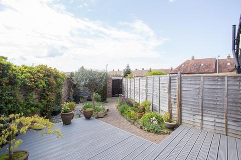 21 Gardners Close, Ash, Canterbury, CT3 2AG