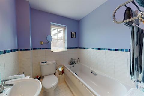 21 Gardners Close, Ash, Canterbury, CT3 2AG
