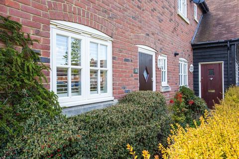 21 Gardners Close, Ash, Canterbury, CT3 2AG