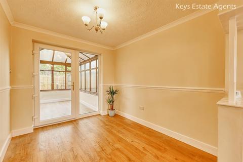 21 Comfrey Close, Stoke-on-trent, ST3 7YJ