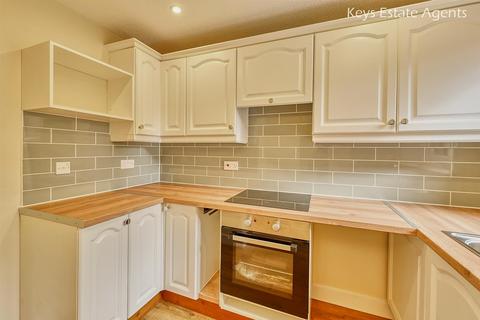 21 Comfrey Close, Stoke-on-trent, ST3 7YJ