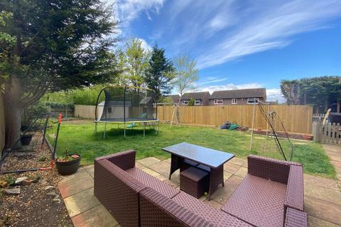 5 Ingleton Close, Heelands, Milton Keynes, MK13 7NN