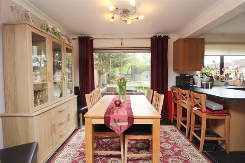 5 Ingleton Close, Heelands, Milton Keynes, MK13 7NN