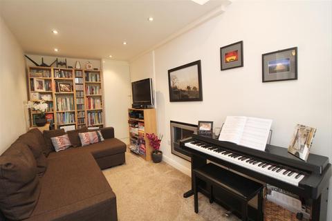 5 Ingleton Close, Heelands, Milton Keynes, MK13 7NN