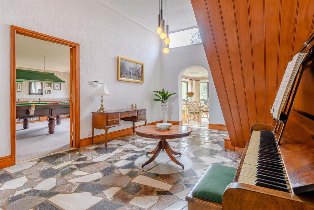 8460511-interior29-800.jpg